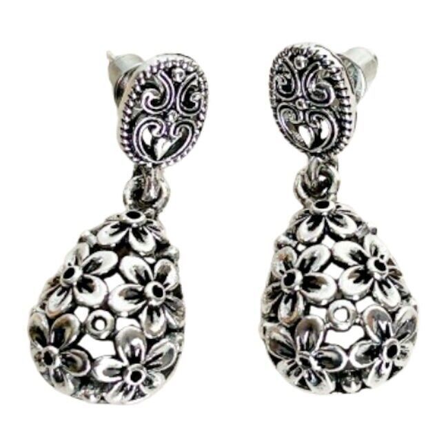 Dangle Stud Earrings Silver Daisy Flowers Floral Textured Jewelry New Nwt